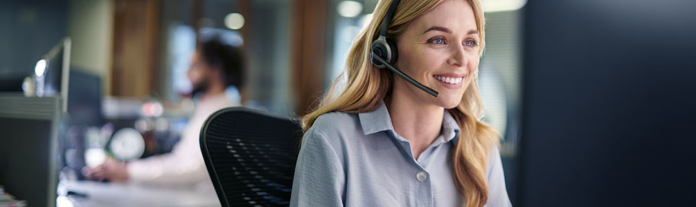 Customer service rep on a customer call